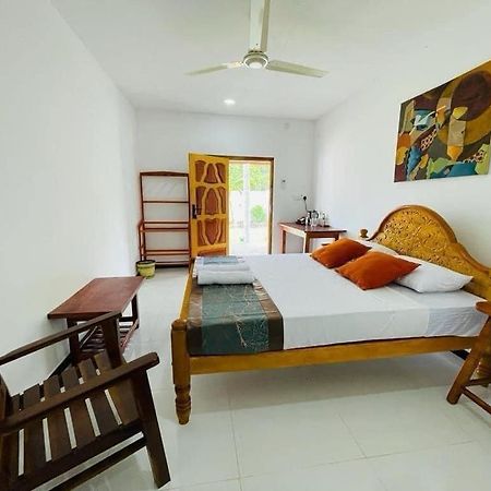 Ratnam Hotel Jaffna Ngoại thất bức ảnh