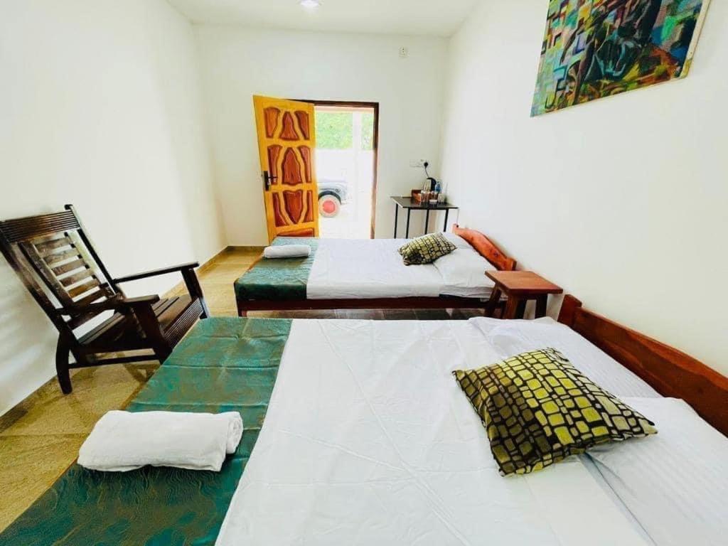Ratnam Hotel Jaffna Ngoại thất bức ảnh